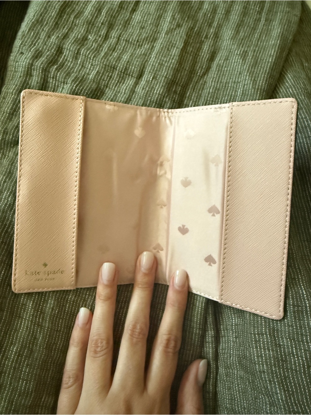 kate spade Passport Holder with Pink Flamingo Applique - Picture 2 of 3